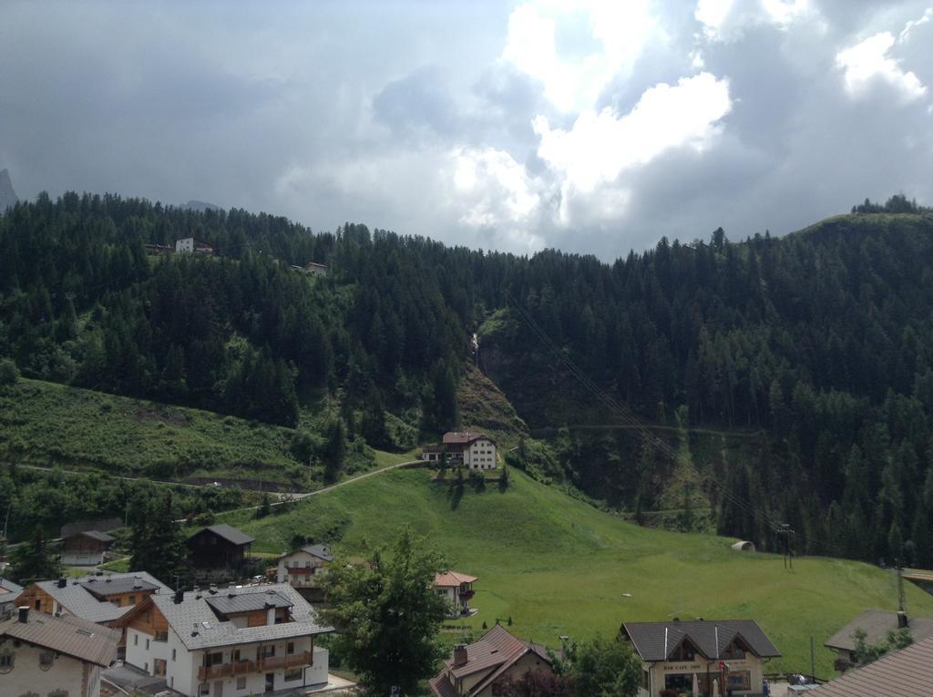 Garni Le Chalet Santa Cristina Val Gardena Eksteriør billede