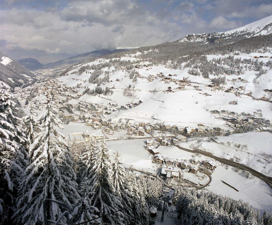 Garni Le Chalet Santa Cristina Val Gardena Eksteriør billede